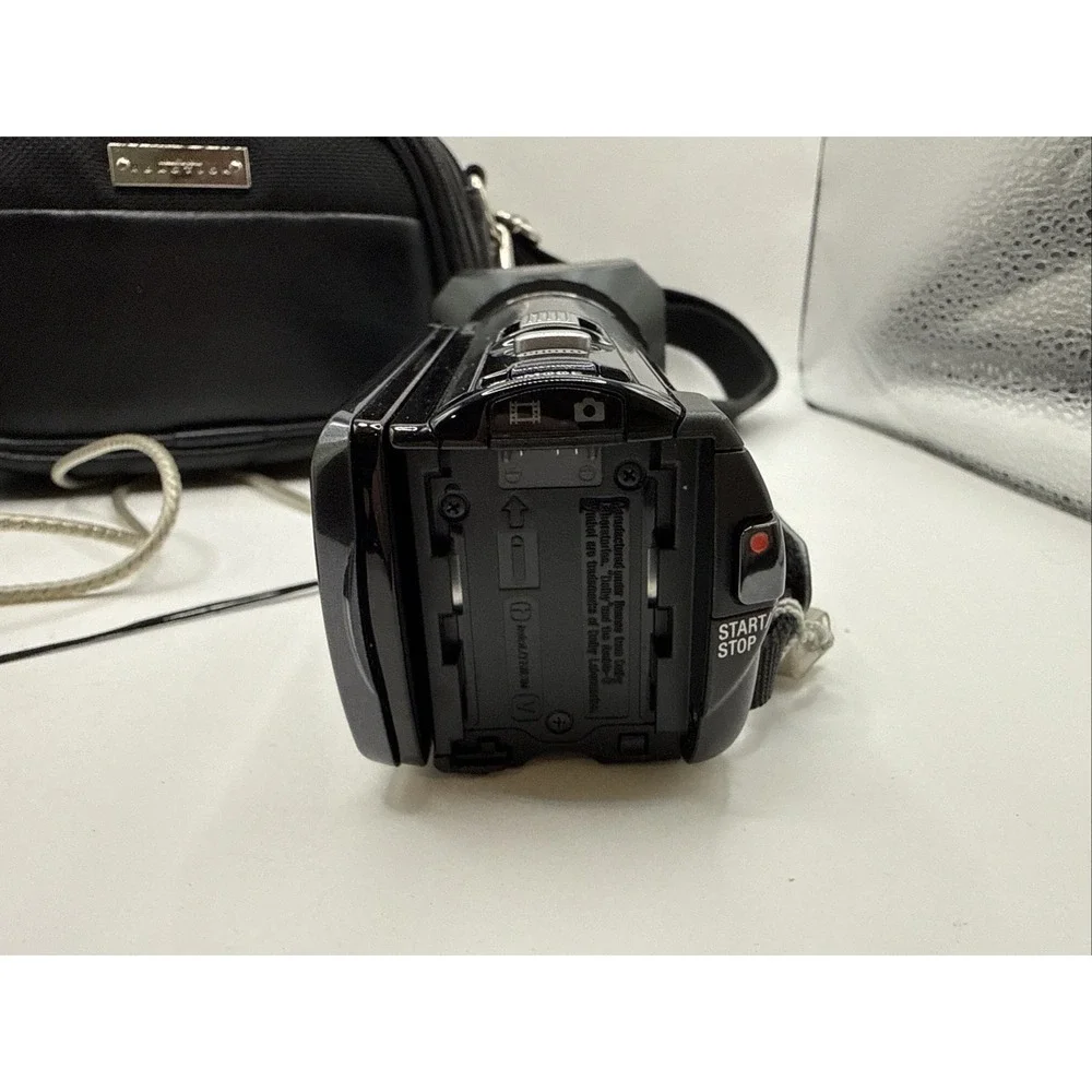 Sony Handycam HDR-CX150 HD 3.1MP Digital Video Camcorder Teste w/Batt Case